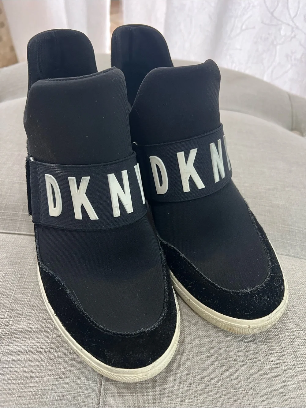 DKNY Black Slip-On Platform Sneakers with Logo Strap